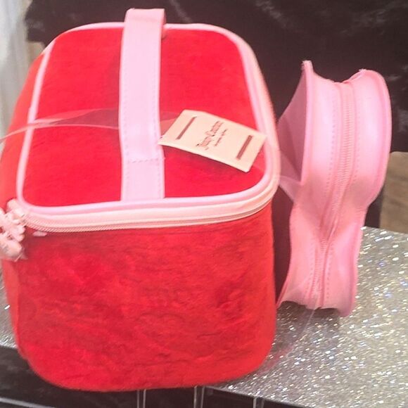 Juicy Couture Heart & Crown Embossed Velour & Transparent Heart-Shaped Cosmetic - Picture 7 of 8